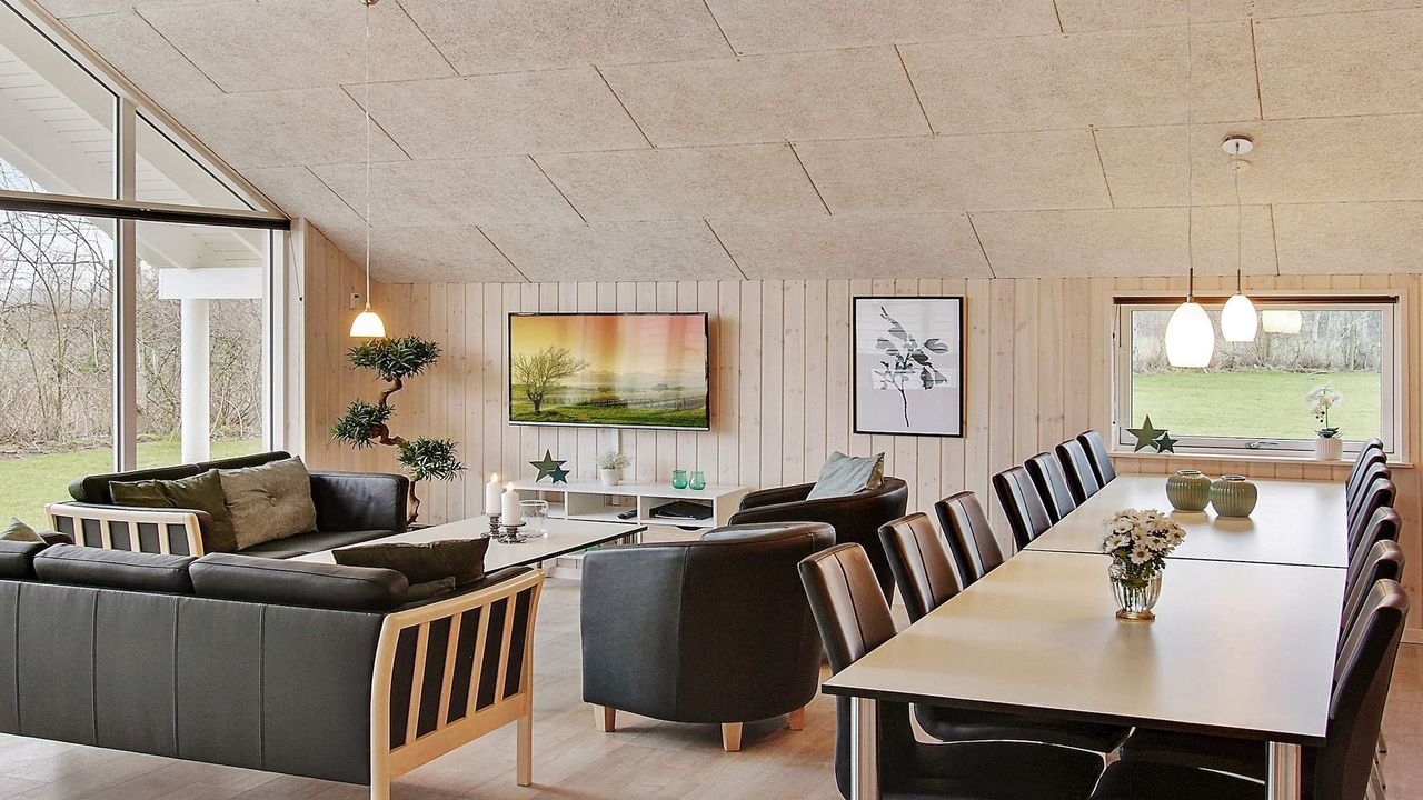 Indoor Indoor